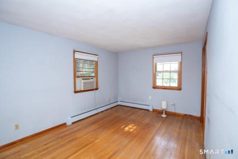 153 Fiesta Heights Meriden CT 06451