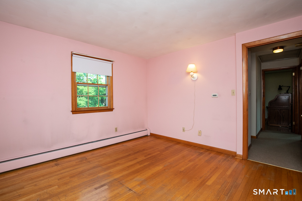 153 Fiesta Heights Meriden CT 06451