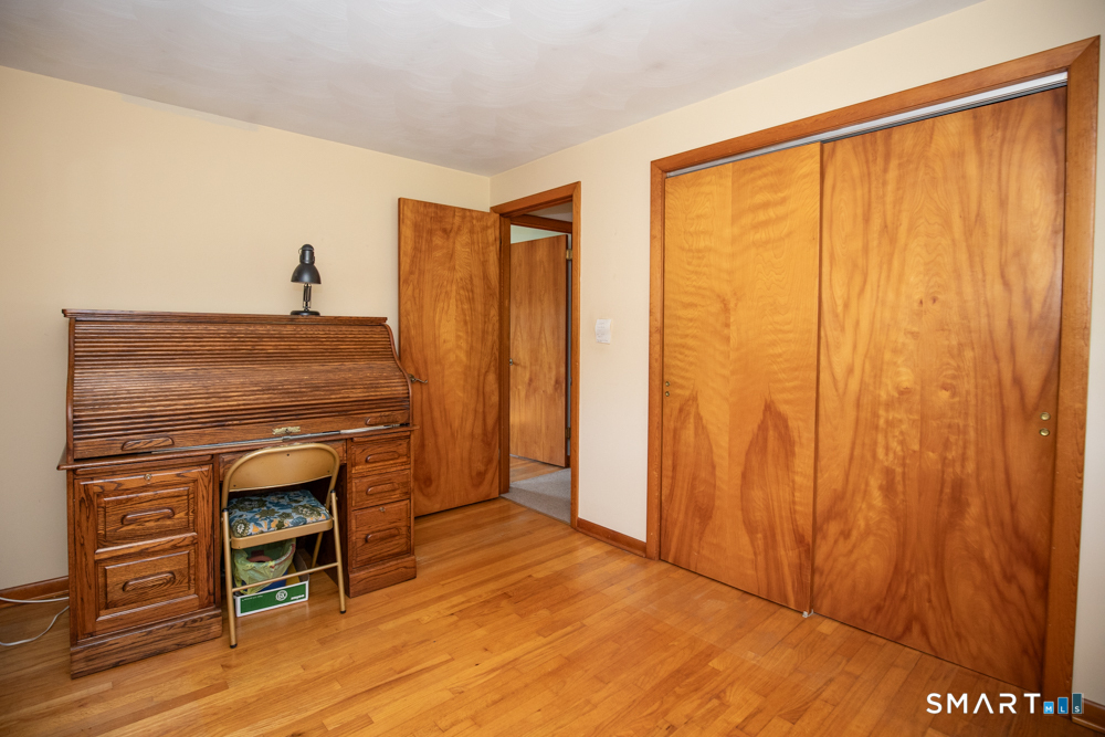 153 Fiesta Heights Meriden CT 06451
