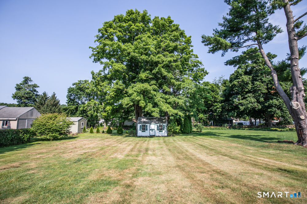 153 Fiesta Heights Meriden CT 06451