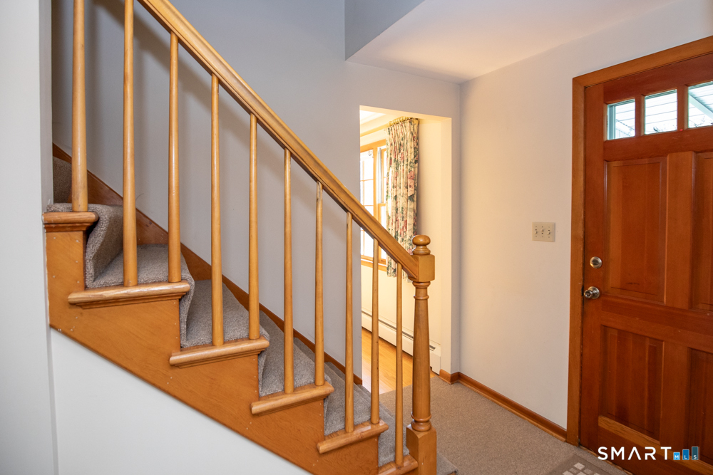 153 Fiesta Heights Meriden CT 06451