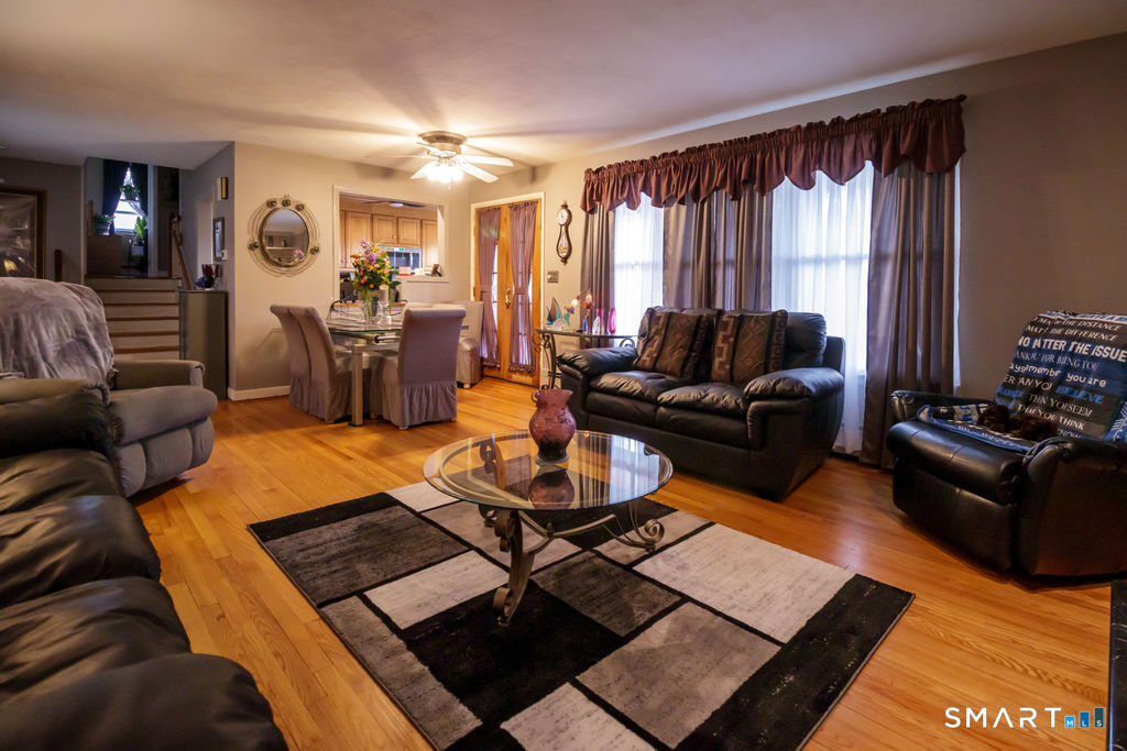 27 Maiden Lane Plainville CT 06062