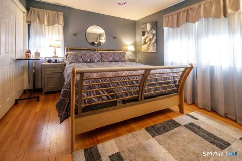 27 Maiden Lane Plainville CT 06062