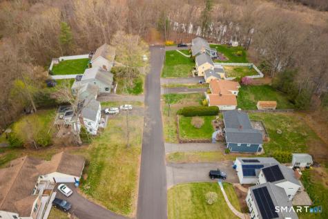 27 Maiden Lane Plainville CT 06062
