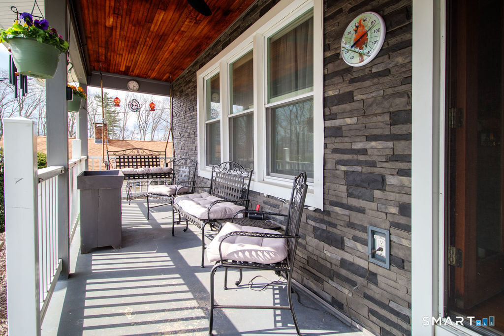 27 Maiden Lane Plainville CT 06062