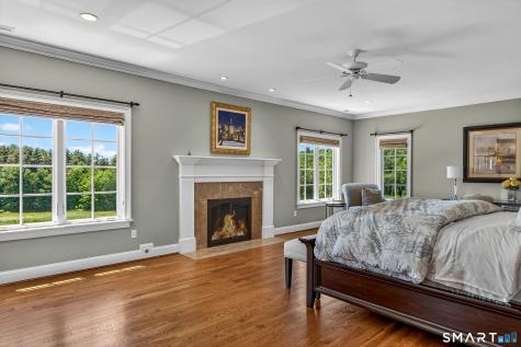 55 Old Stone Crossing West Hartford CT 06117