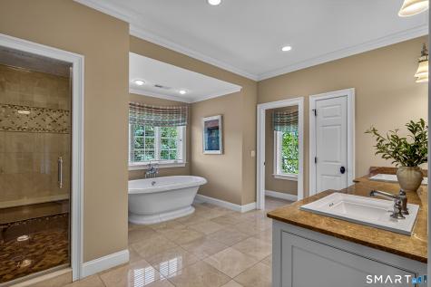55 Old Stone Crossing West Hartford CT 06117