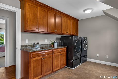 55 Old Stone Crossing West Hartford CT 06117