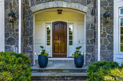 55 Old Stone Crossing West Hartford CT 06117