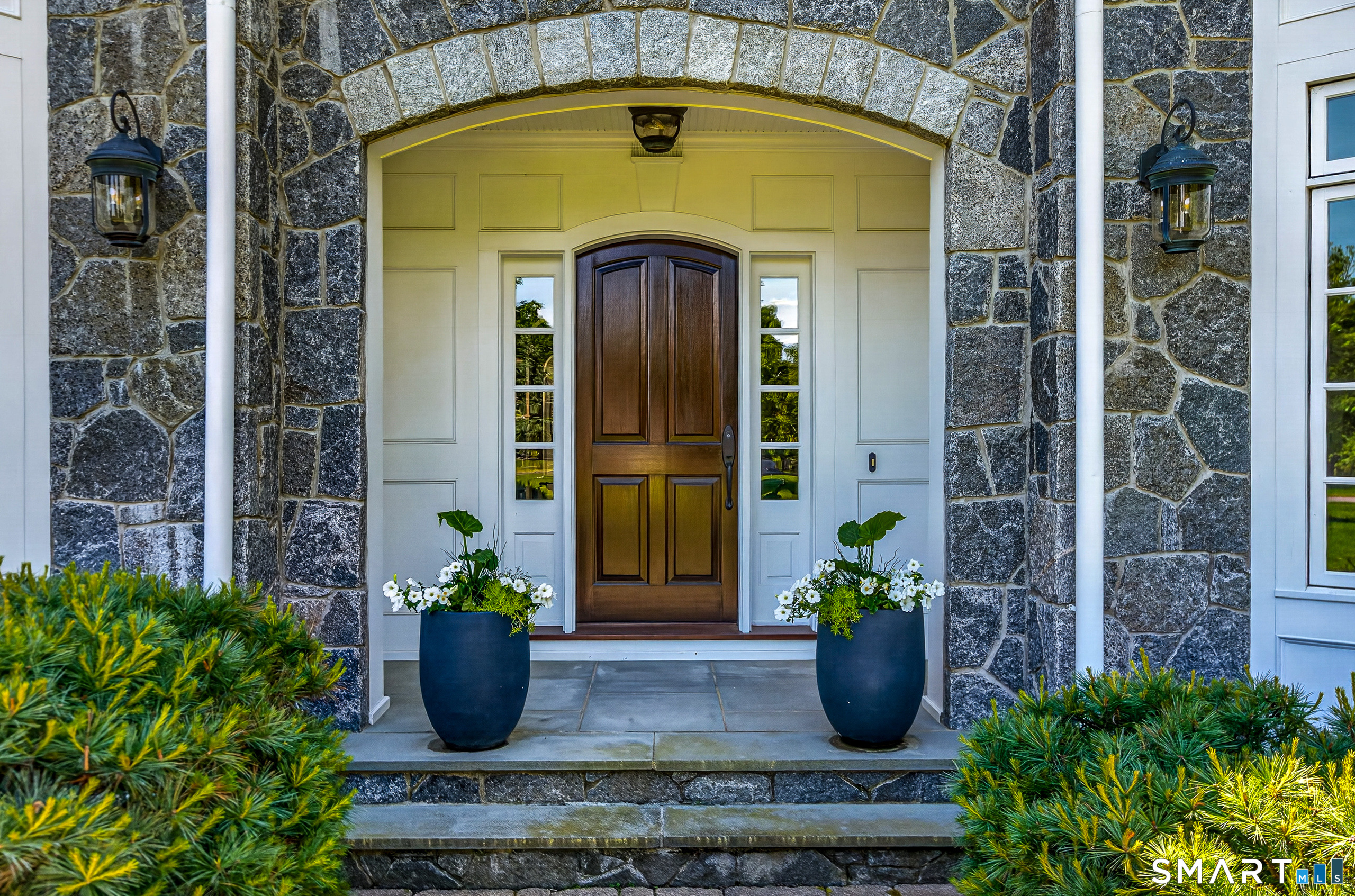 55 Old Stone Crossing West Hartford CT 06117
