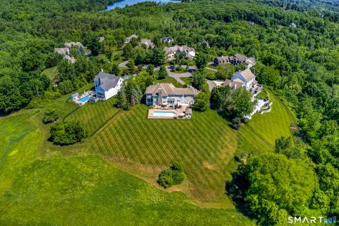 55 Old Stone Crossing West Hartford CT 06117