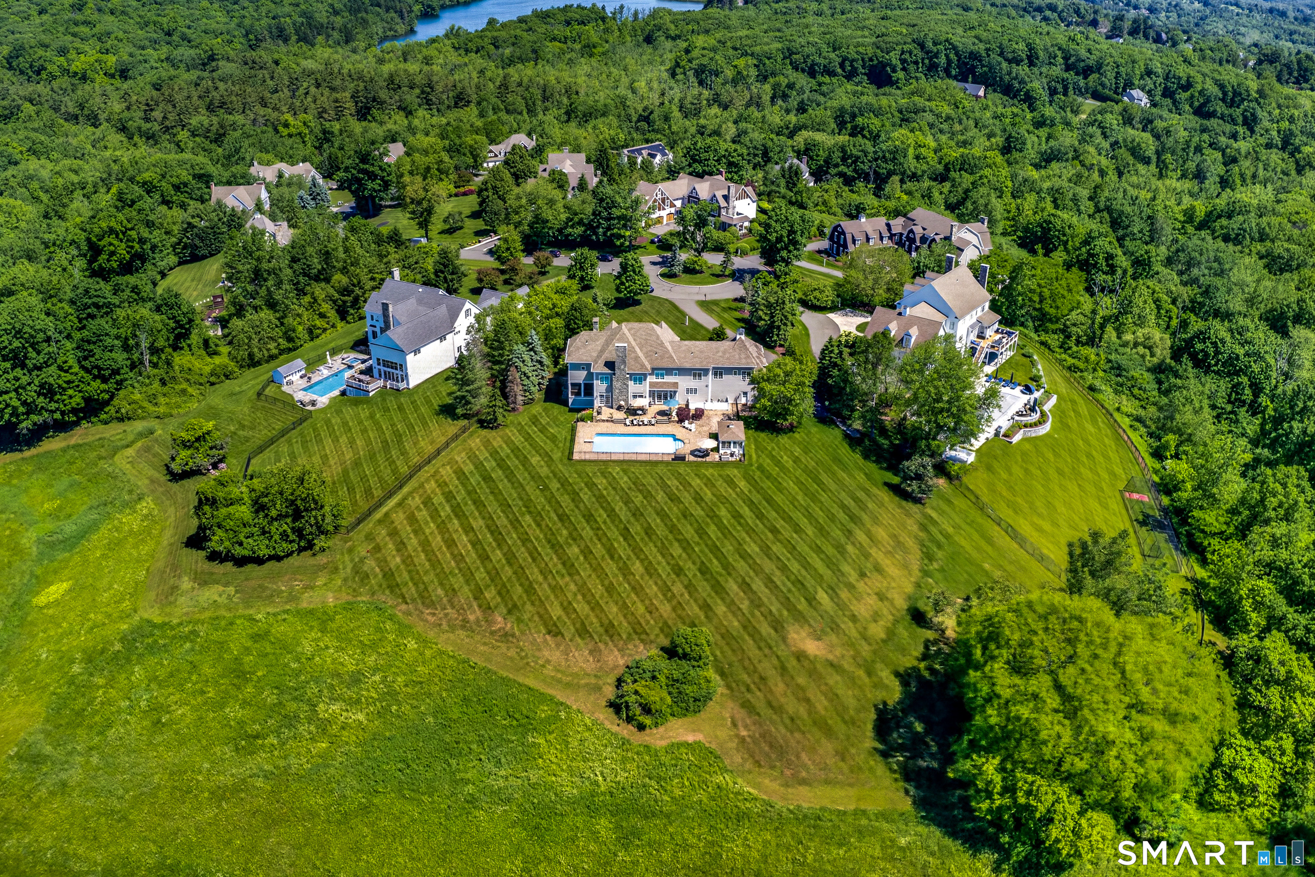 55 Old Stone Crossing West Hartford CT 06117