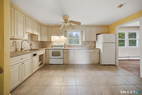 218 Woodland Avenue Bloomfield CT 06002