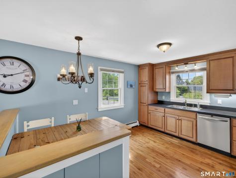 35 Bruggeman Place Stonington CT 06355