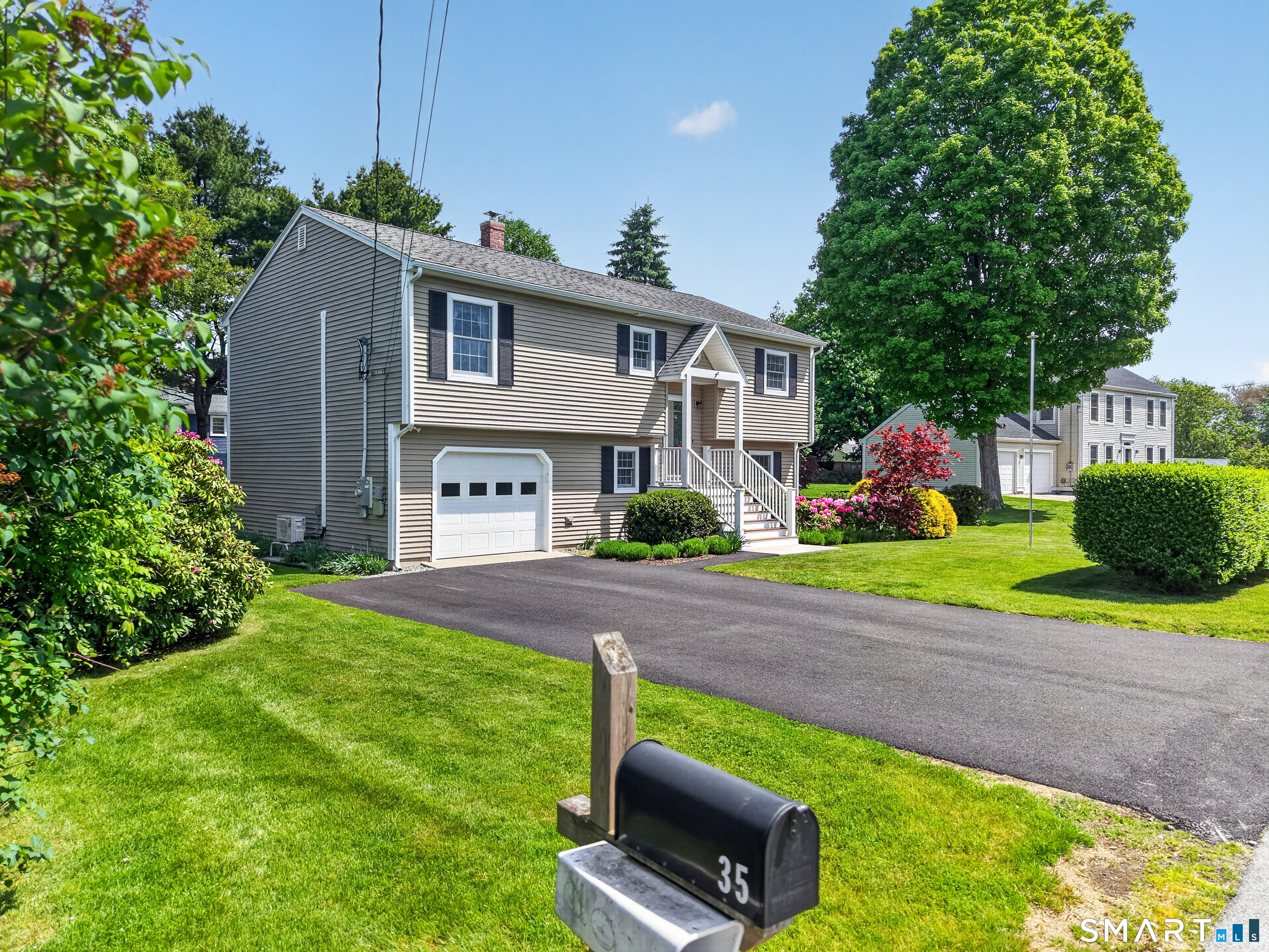 35 Bruggeman Place Stonington CT 06355