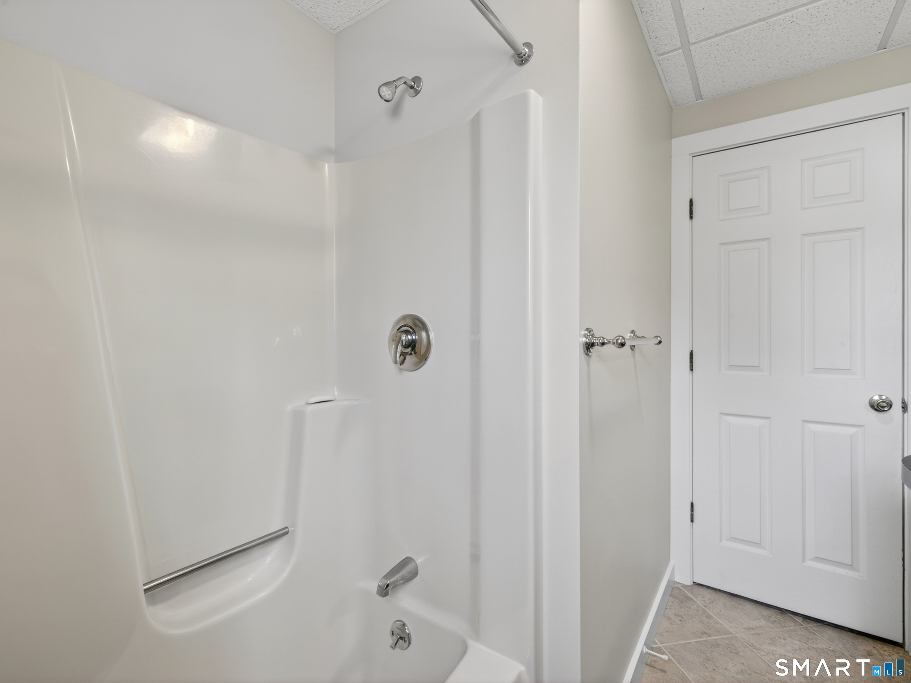 35 Bruggeman Place Stonington CT 06355
