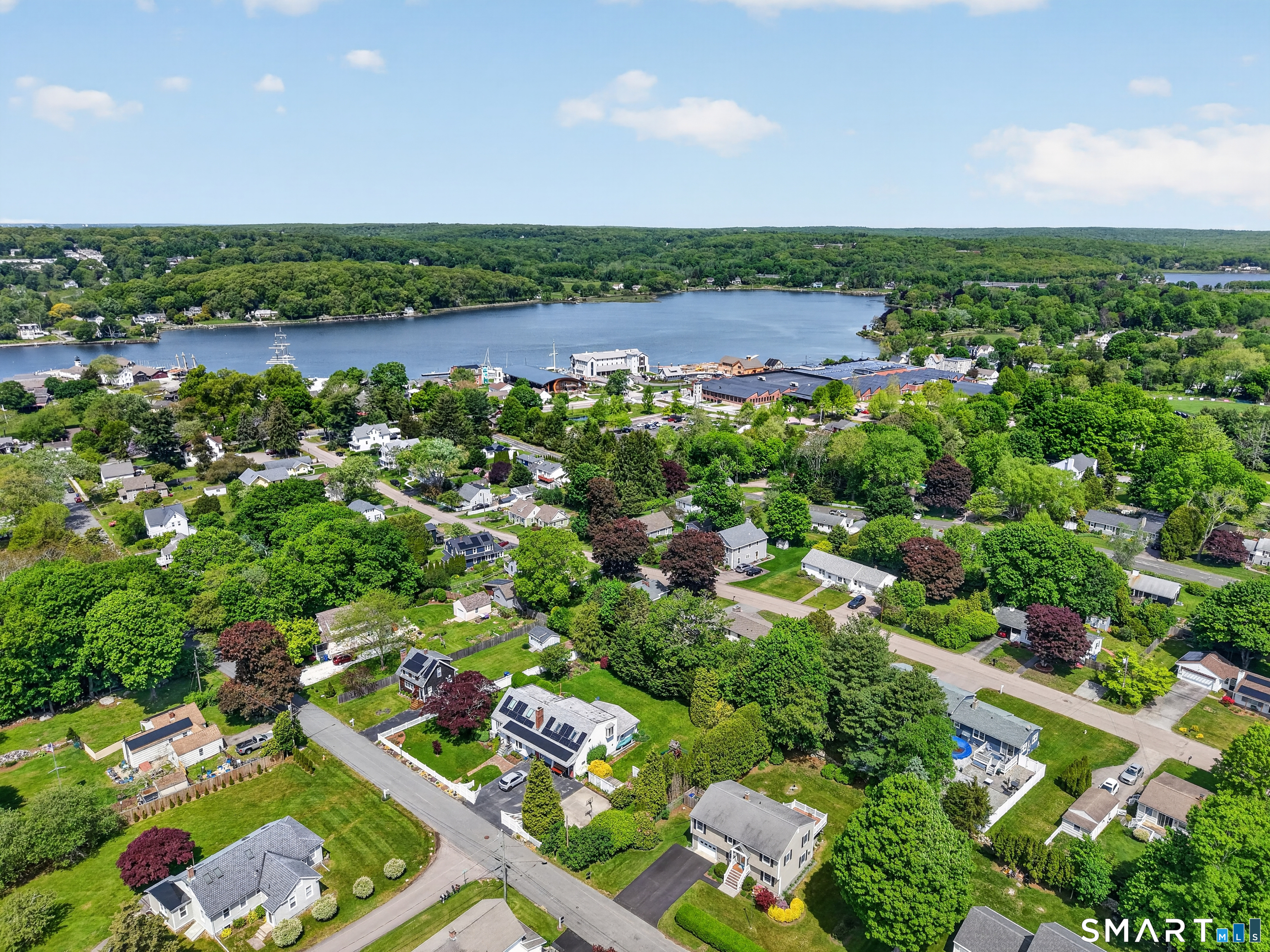 35 Bruggeman Place Stonington CT 06355