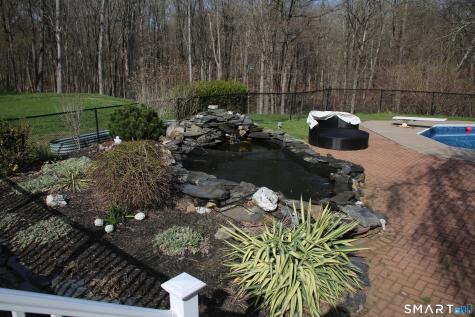 16 Diana Drive Woodbridge CT 06525