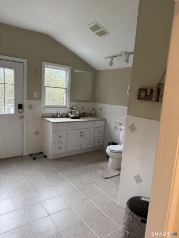 16 Diana Drive Woodbridge CT 06525
