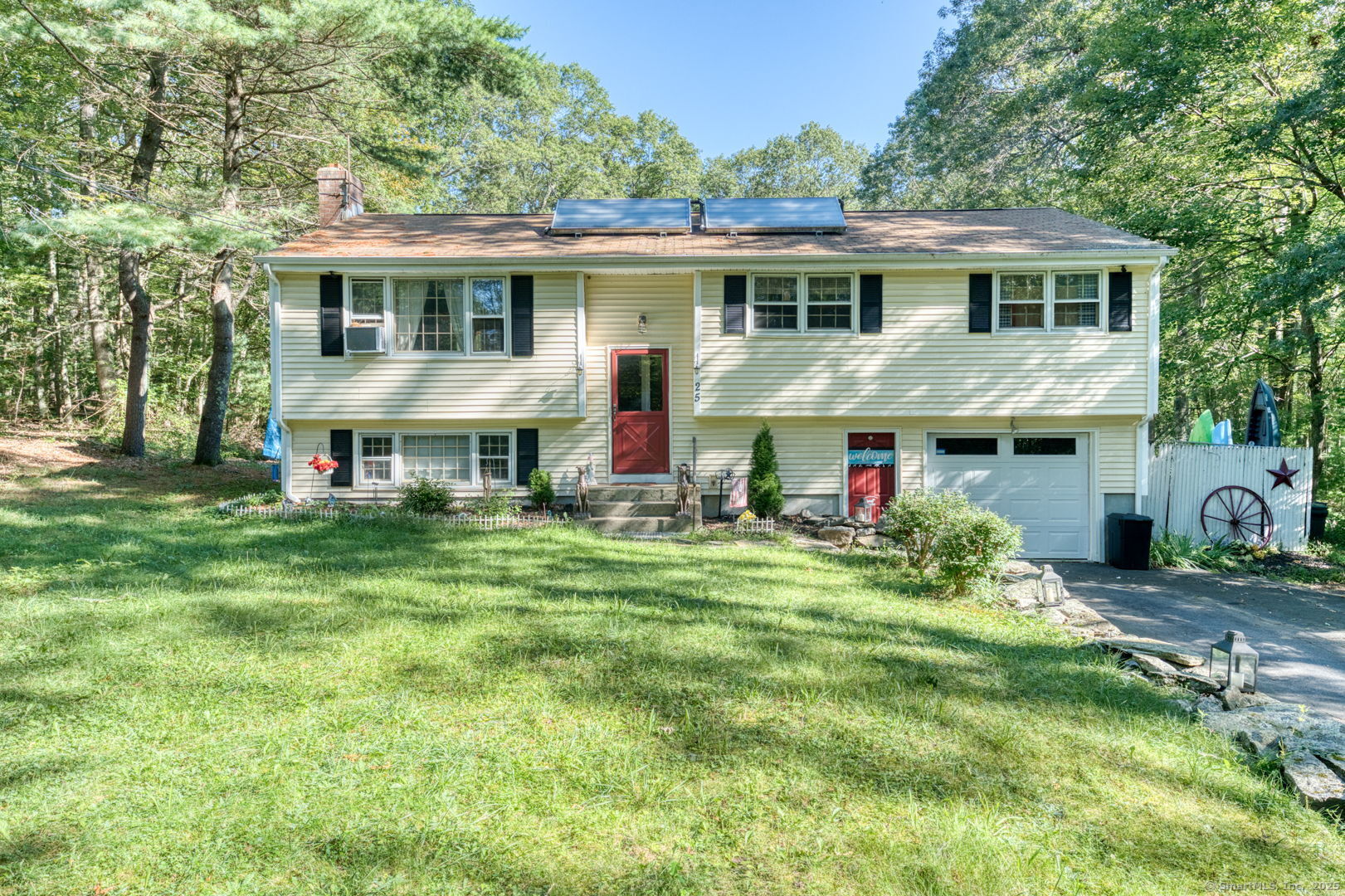 25 Ridgewood Road Willington CT 06279