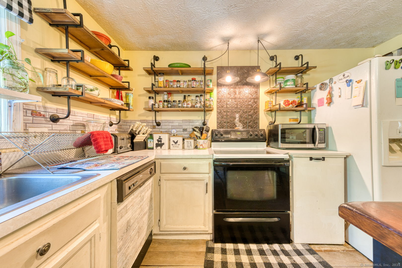 25 Ridgewood Road Willington CT 06279