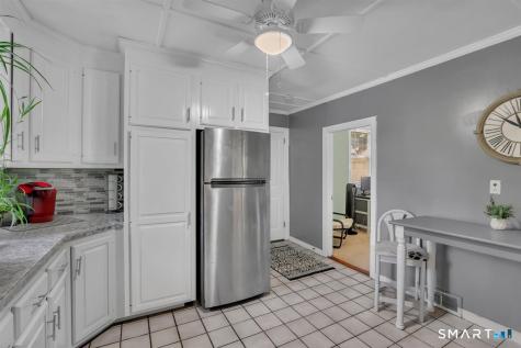4 Crown Street Middletown CT 06457
