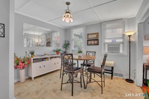4 Crown Street Middletown CT 06457