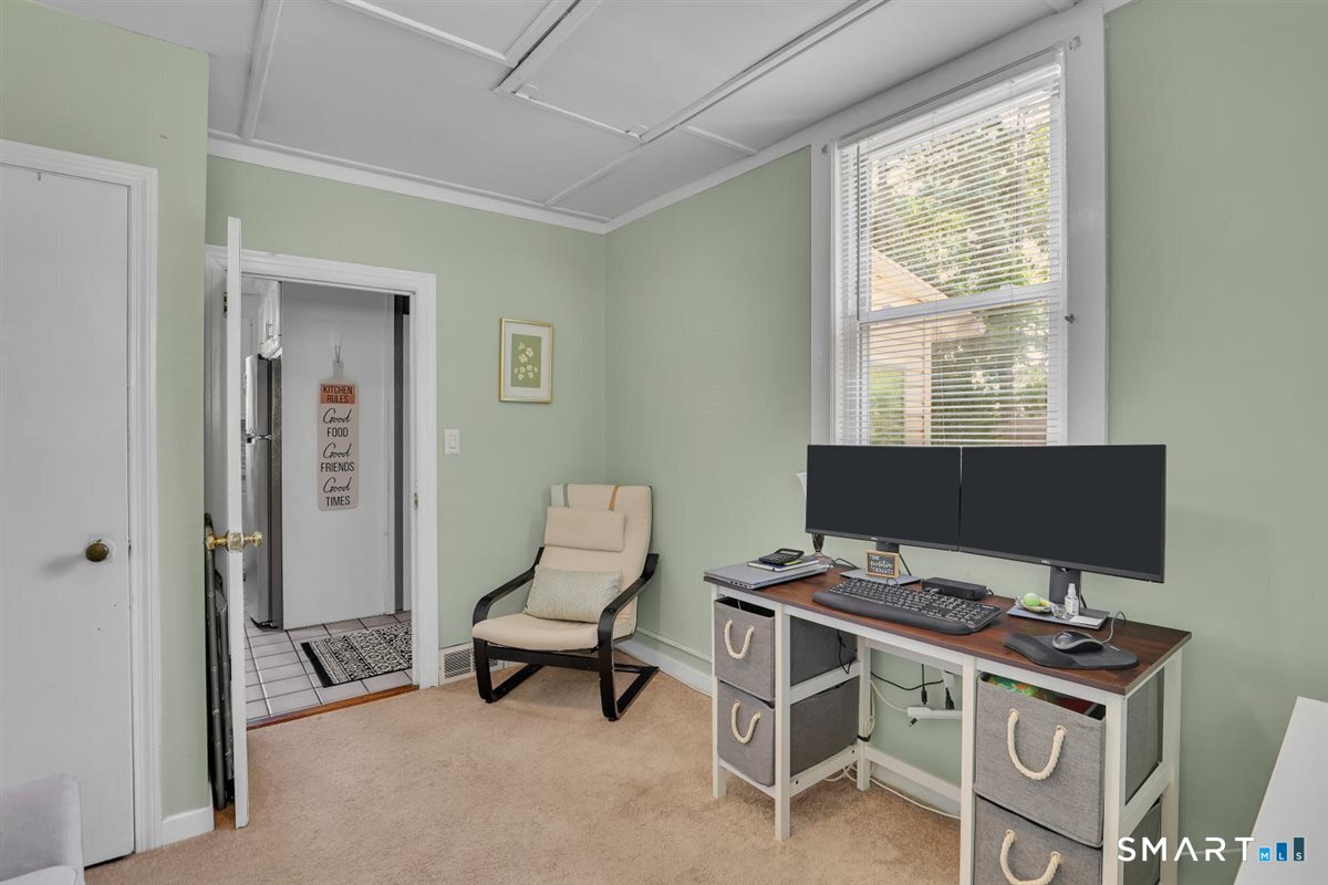 4 Crown Street Middletown CT 06457