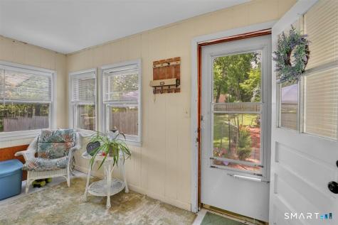 4 Crown Street Middletown CT 06457