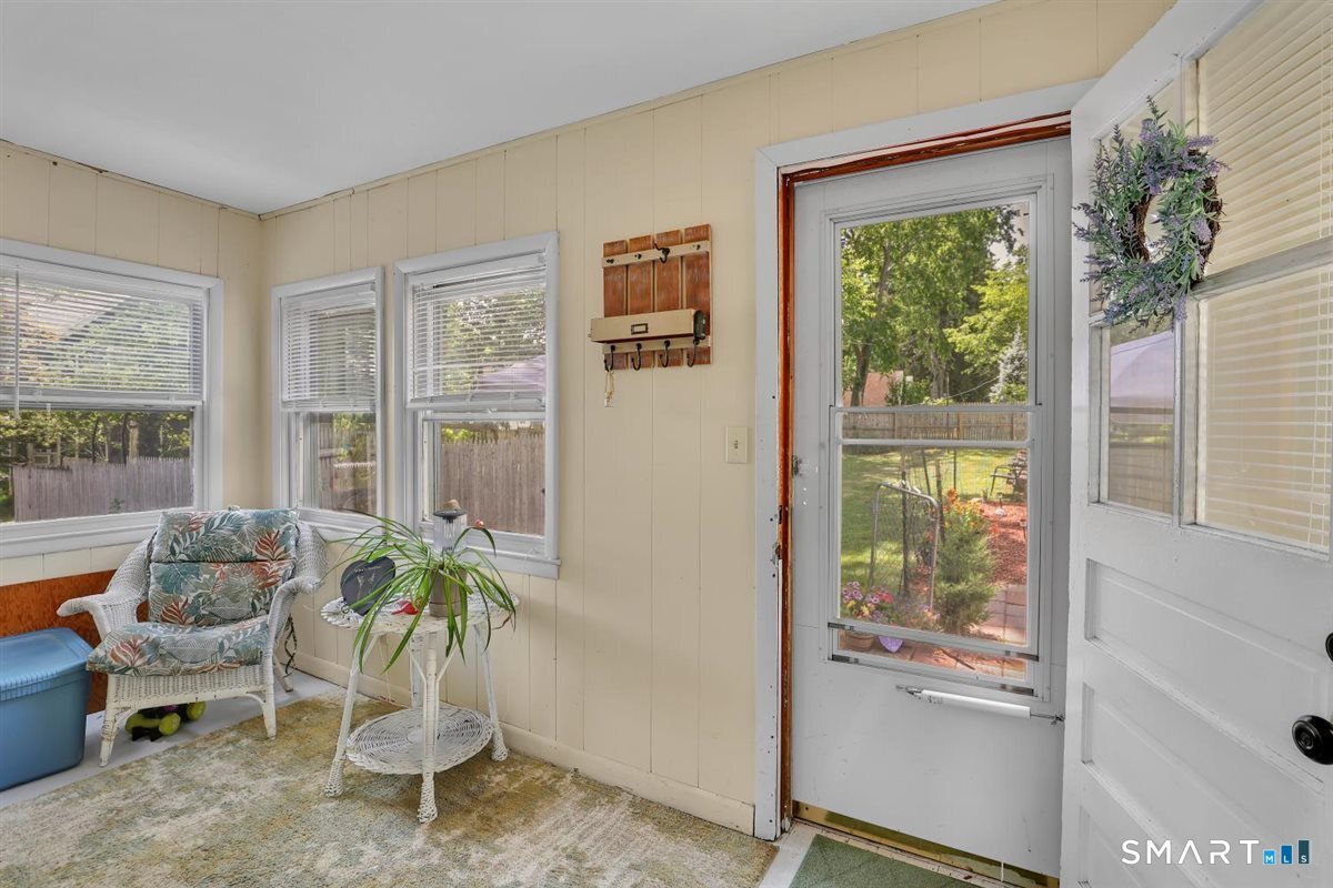 4 Crown Street Middletown CT 06457