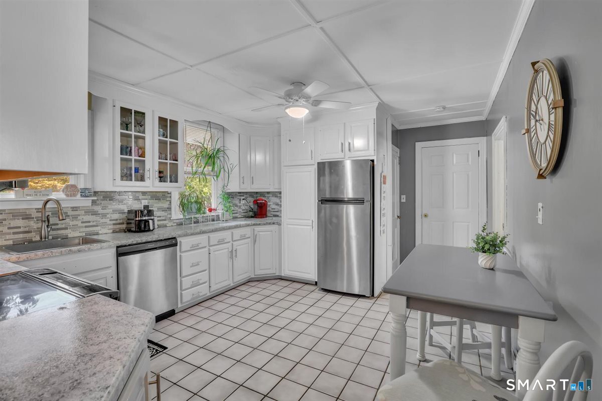 4 Crown Street Middletown CT 06457