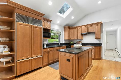69 Brookhollow Lane Stamford CT 06902