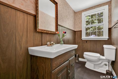 45 Lakeview Boulevard Avon CT 06001