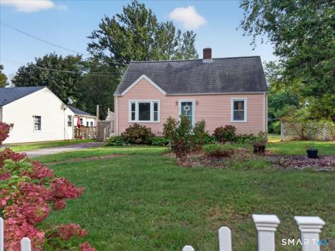 16 Roseleah Drive Waterford CT 06385