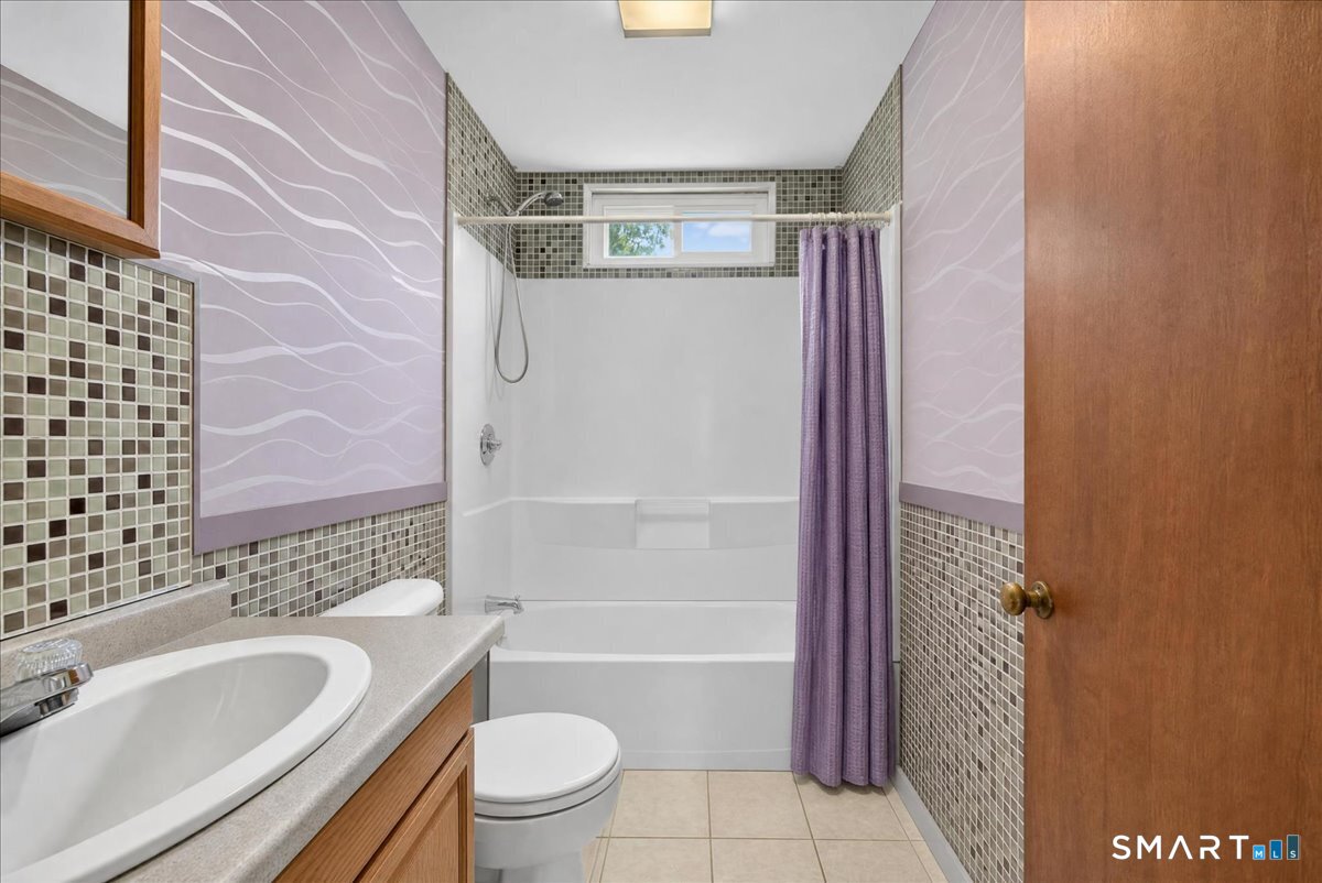 16 Roseleah Drive Waterford CT 06385