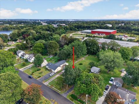 16 Roseleah Drive Waterford CT 06385