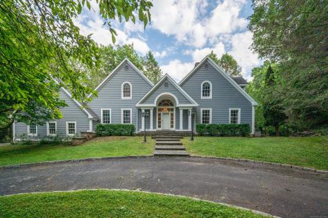 4 Hemlock Trail Redding CT 06896