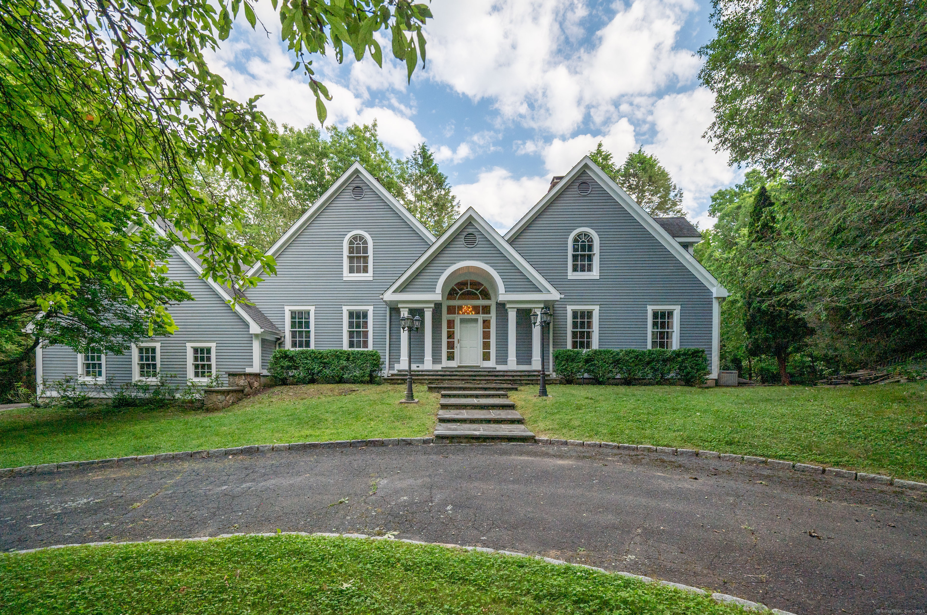 4 Hemlock Trail Redding CT 06896