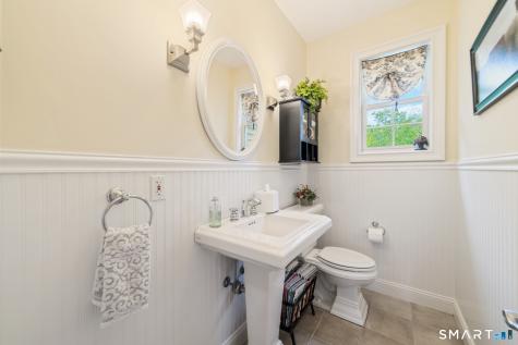117 Chippenwood Lane Bristol CT 06010