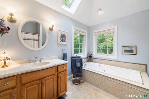 117 Chippenwood Lane Bristol CT 06010