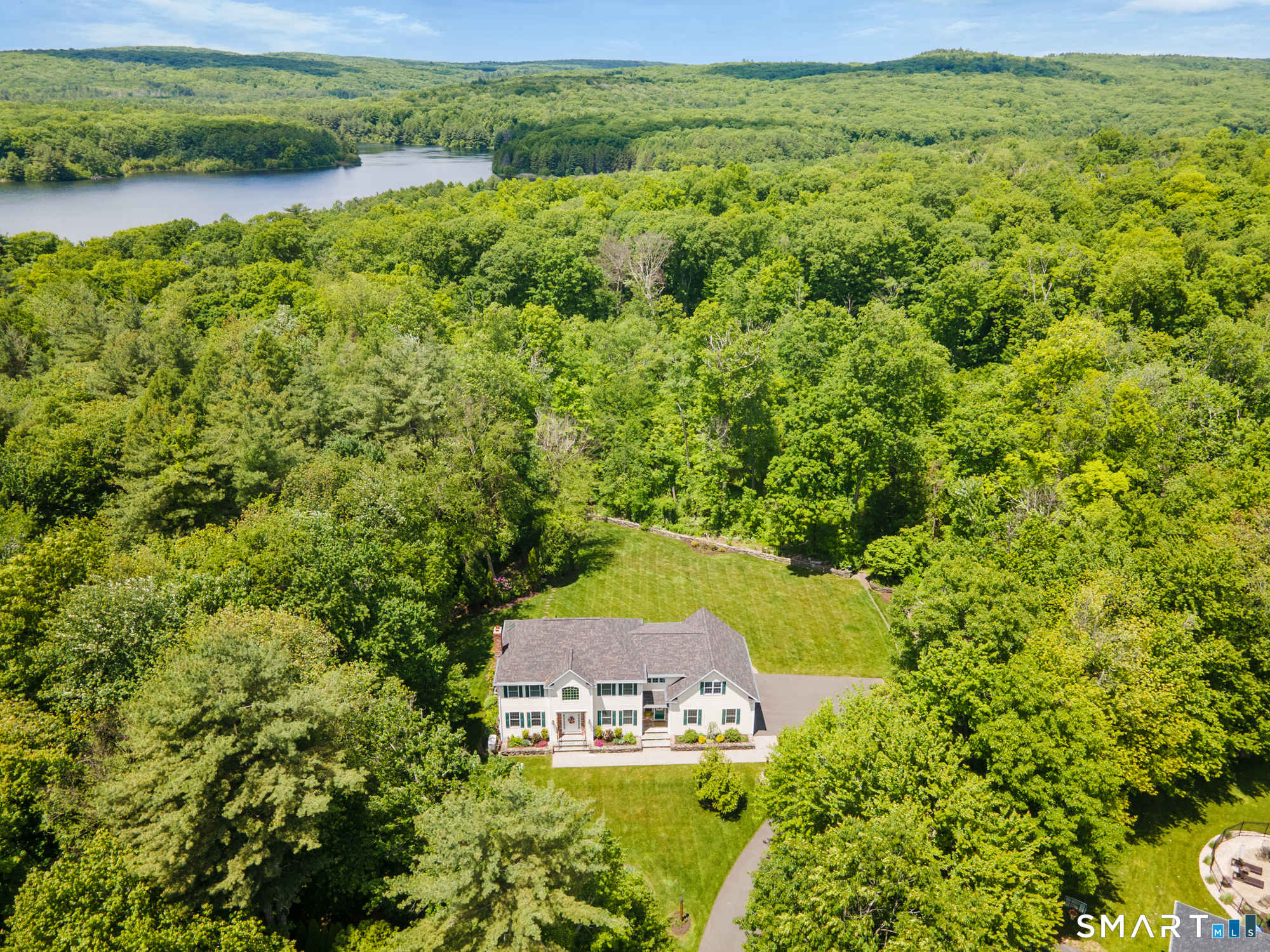 117 Chippenwood Lane Bristol CT 06010