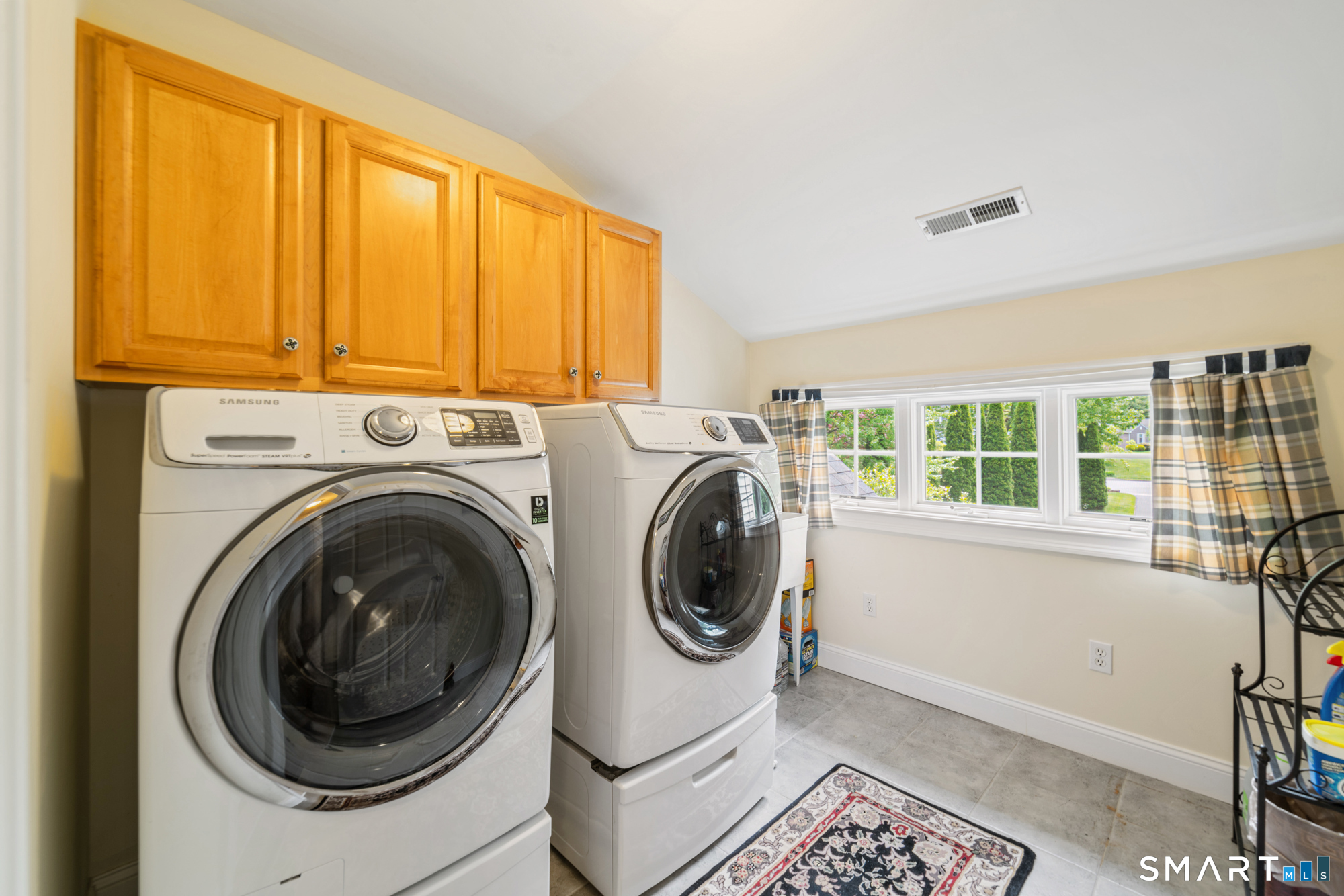 117 Chippenwood Lane Bristol CT 06010