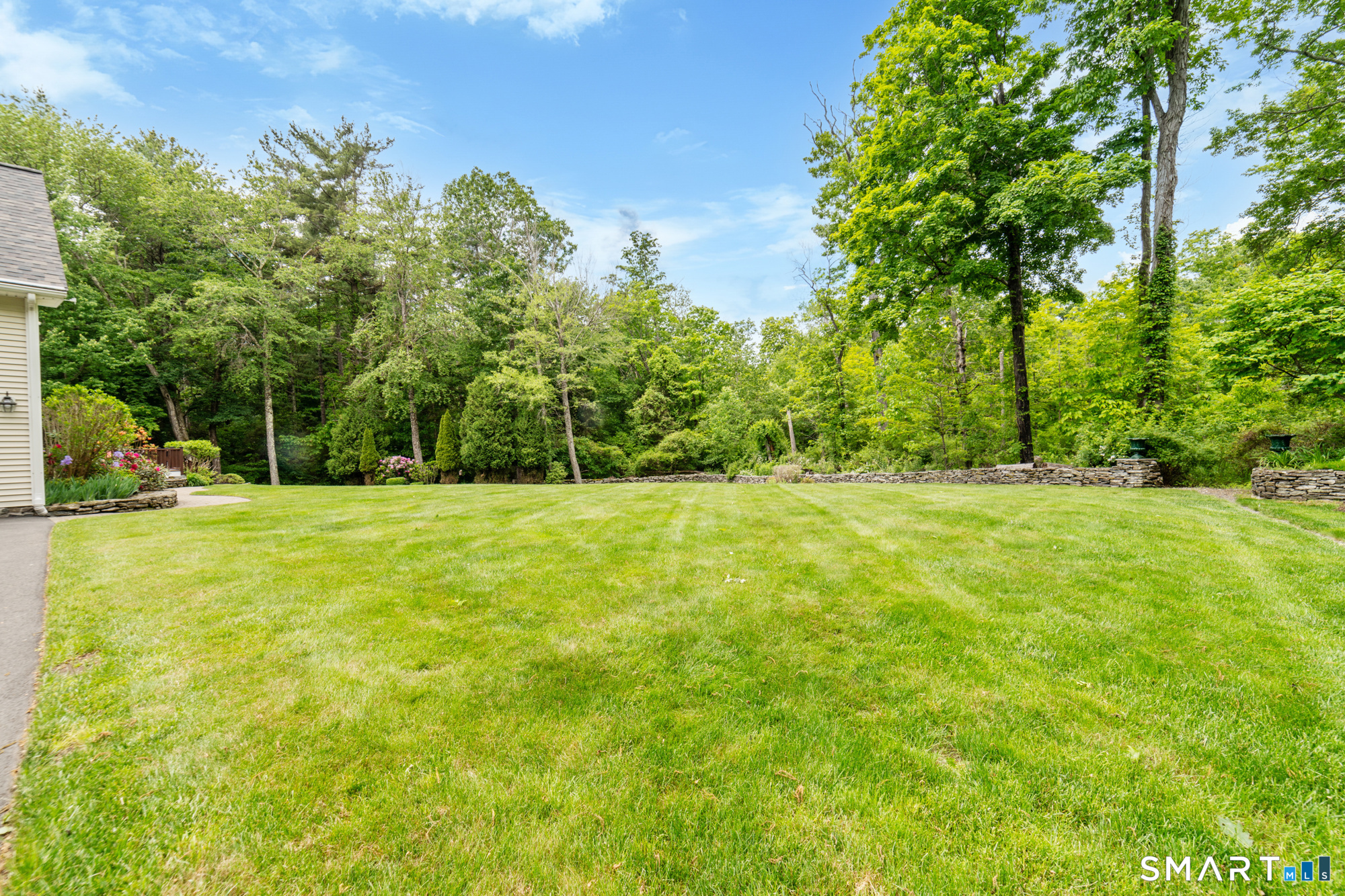 117 Chippenwood Lane Bristol CT 06010