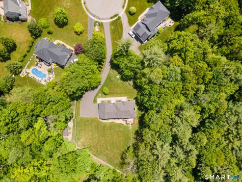 117 Chippenwood Lane Bristol CT 06010