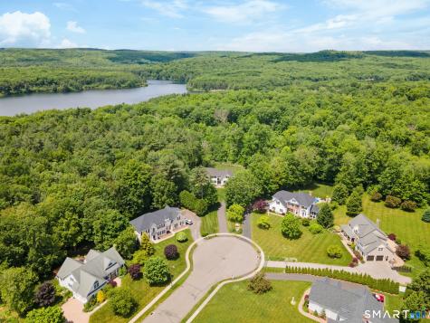 117 Chippenwood Lane Bristol CT 06010