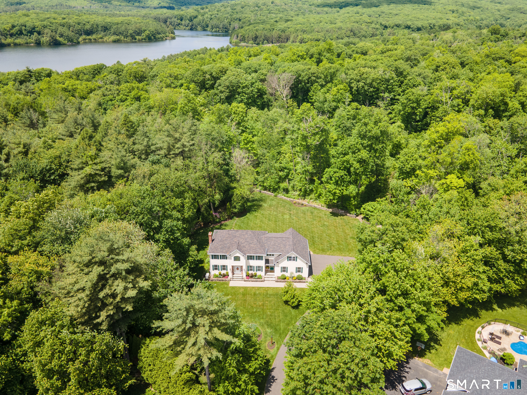 117 Chippenwood Lane Bristol CT 06010
