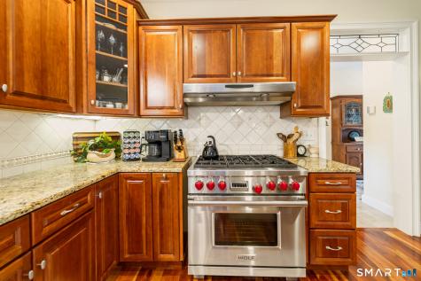 117 Chippenwood Lane Bristol CT 06010