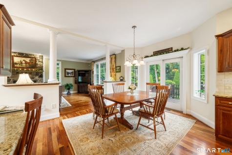 117 Chippenwood Lane Bristol CT 06010