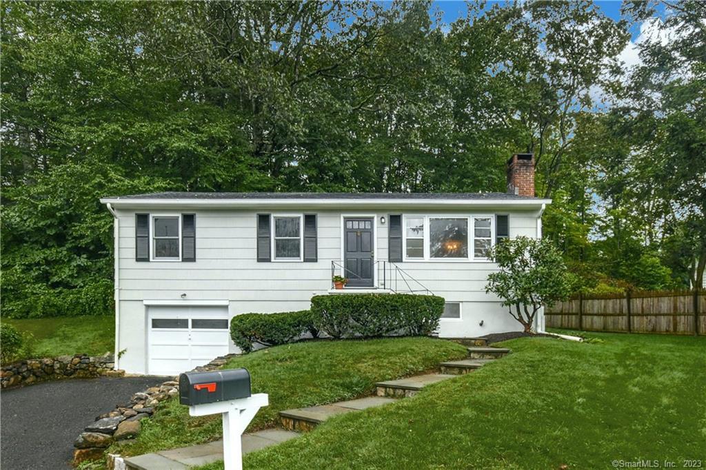 16 Victor Drive Ridgefield CT 06877