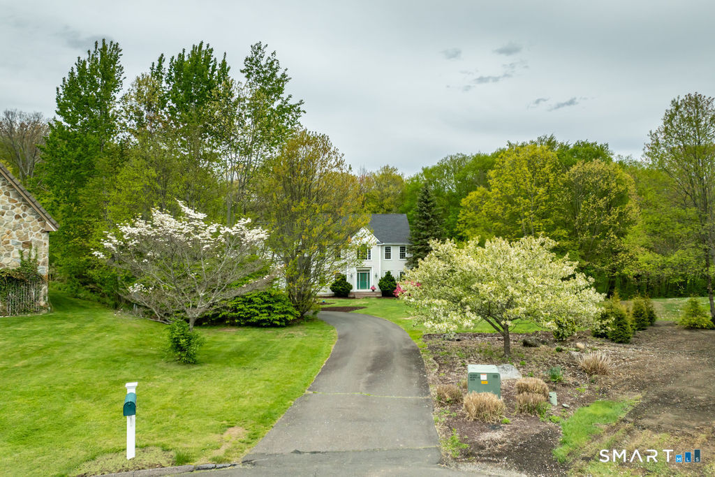 19 Cider Mill Road Burlington CT 06013